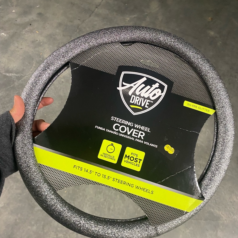 NWT Silver metallic steering wheel cover